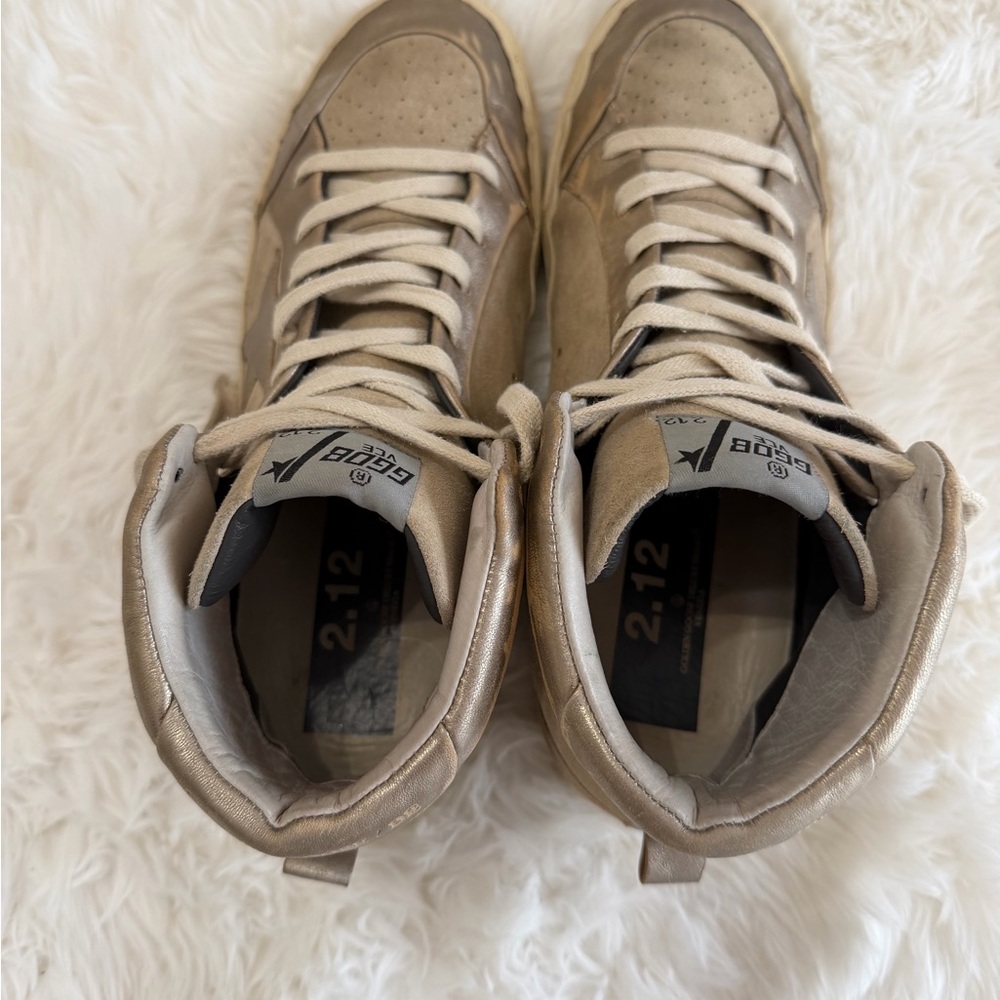 Golden Goose Deluxe Brand (GGDB) - VCE
2.12 High-Top Sneakers
Size: 41 US 11 - Picture 9 of 13